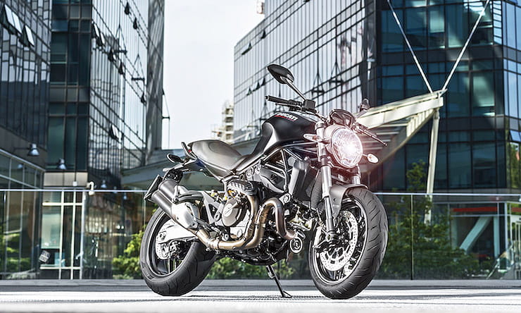 Ducati Monster 821 Dark 2014 2018 Review Used Price Spec_Thumb